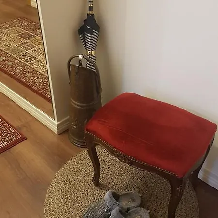 Stories Writer's Ap 39,5sqm Renovated Free Parking *