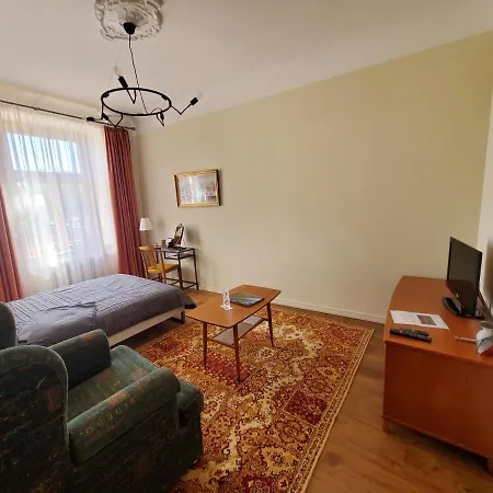 Stories Writer's Ap 39,5sqm Renovated Free Parking * Riga