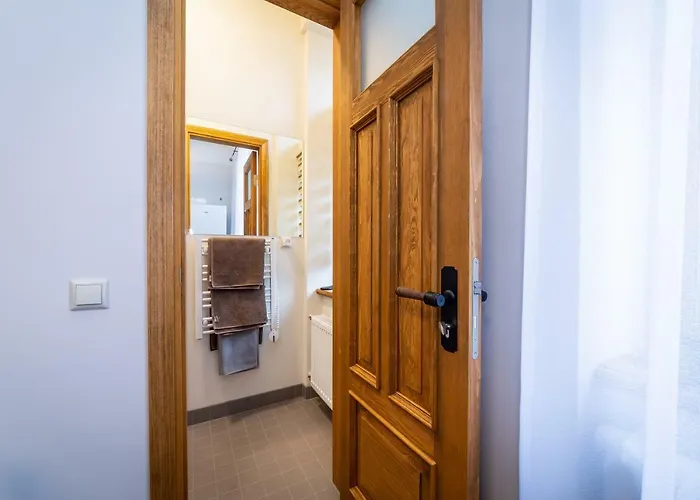 Stories Writer's Ap 39,5sqm Renovated Free Parking Апартаменты Рига